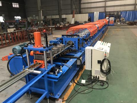 YX180-59車廂板底槽成型機